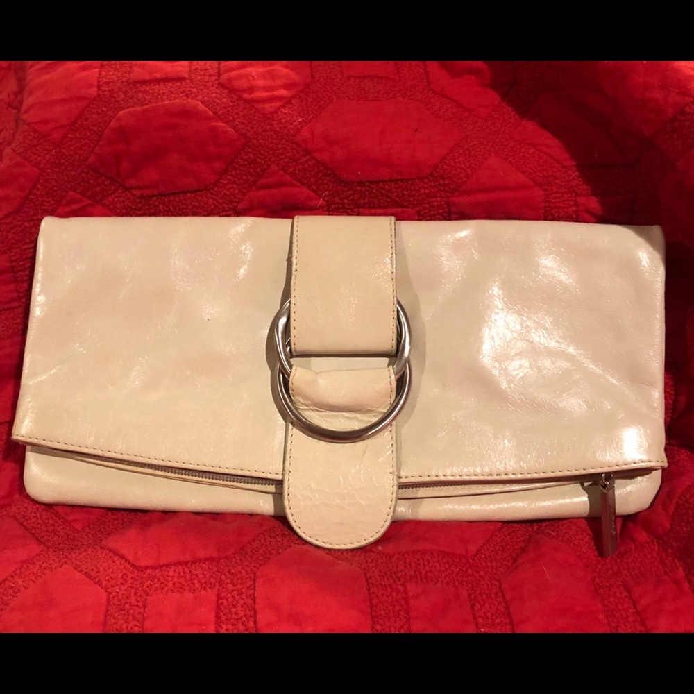 HOBO Audrey cream clutch